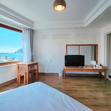 Villa Seogwiporto Extérieur photo