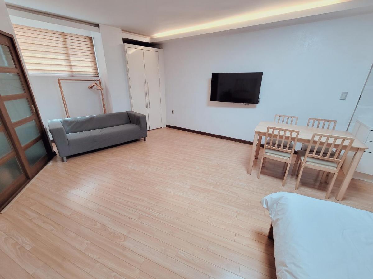 Villa Seogwiporto Extérieur photo