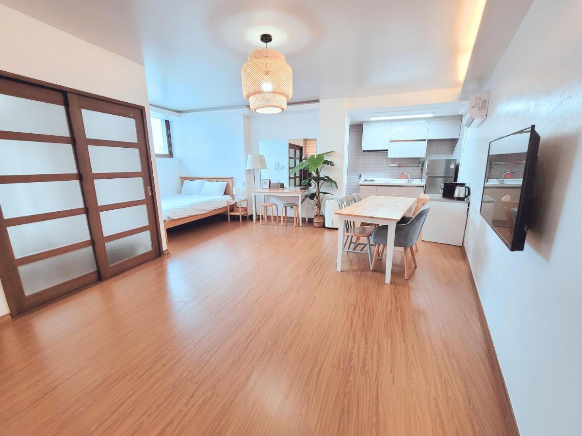 Villa Seogwiporto Extérieur photo