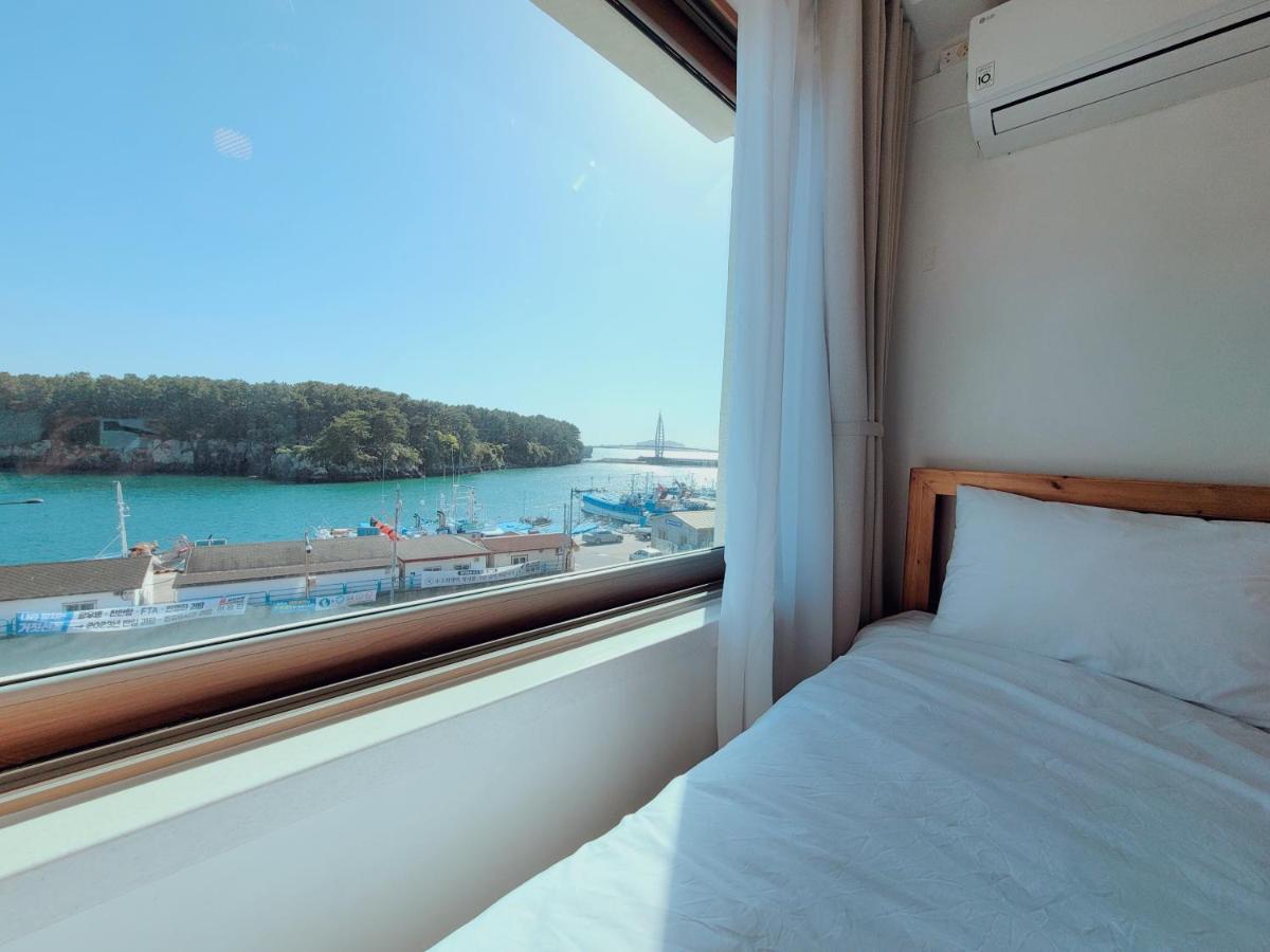 Villa Seogwiporto Extérieur photo