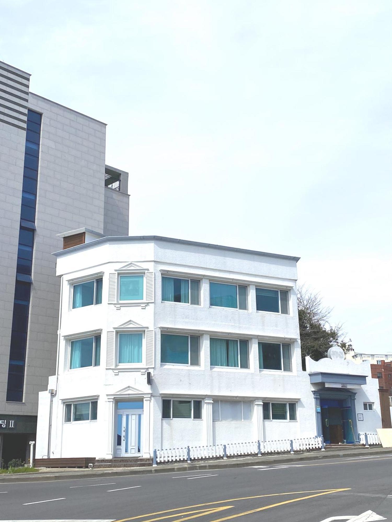 Villa Seogwiporto Extérieur photo